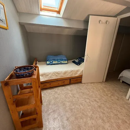 Holiday home Maison Familiale La Paree *